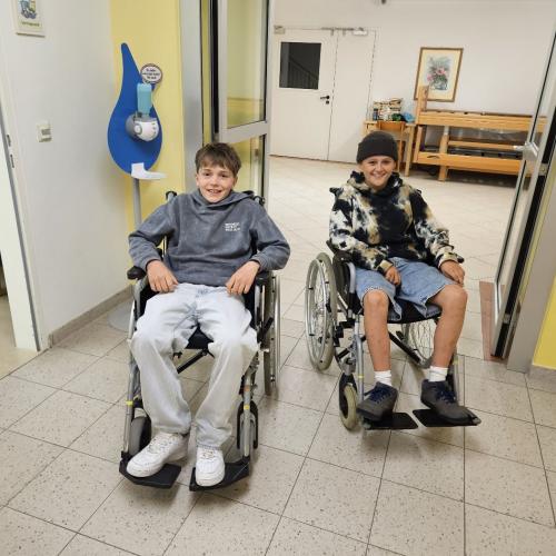 Besuch im Wohn- und Pflegeheim Ebbs mit den Jungs der 3. Klassen.
