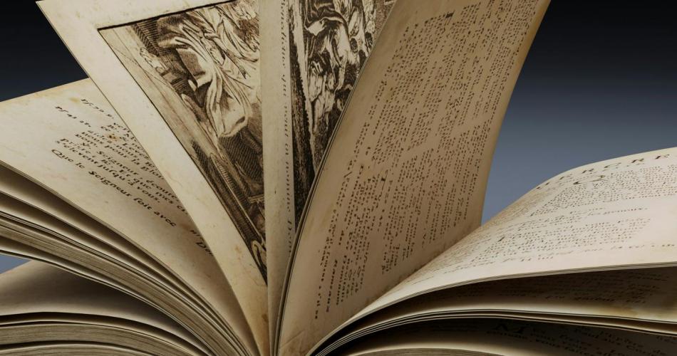 aufgeschlagenes Buch